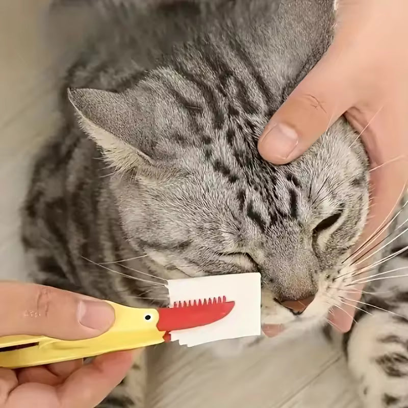 Pet Tear Care Comb – Gentle Eye Cleaning Brush